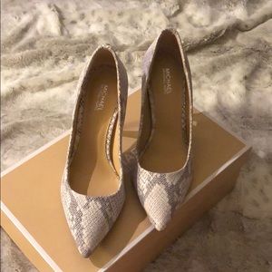 Michael Kors Flex High Pump